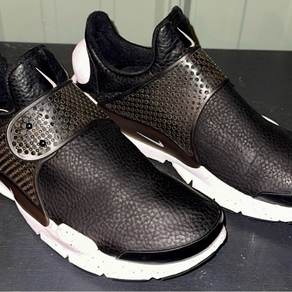 Nike Black and White Woman’s Slip-On Sneakers